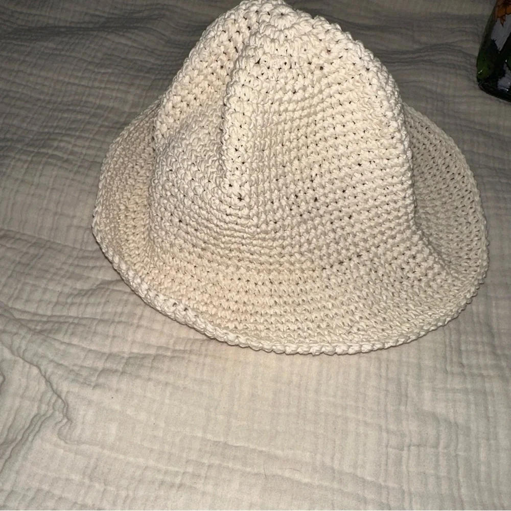 White Bucket Hat